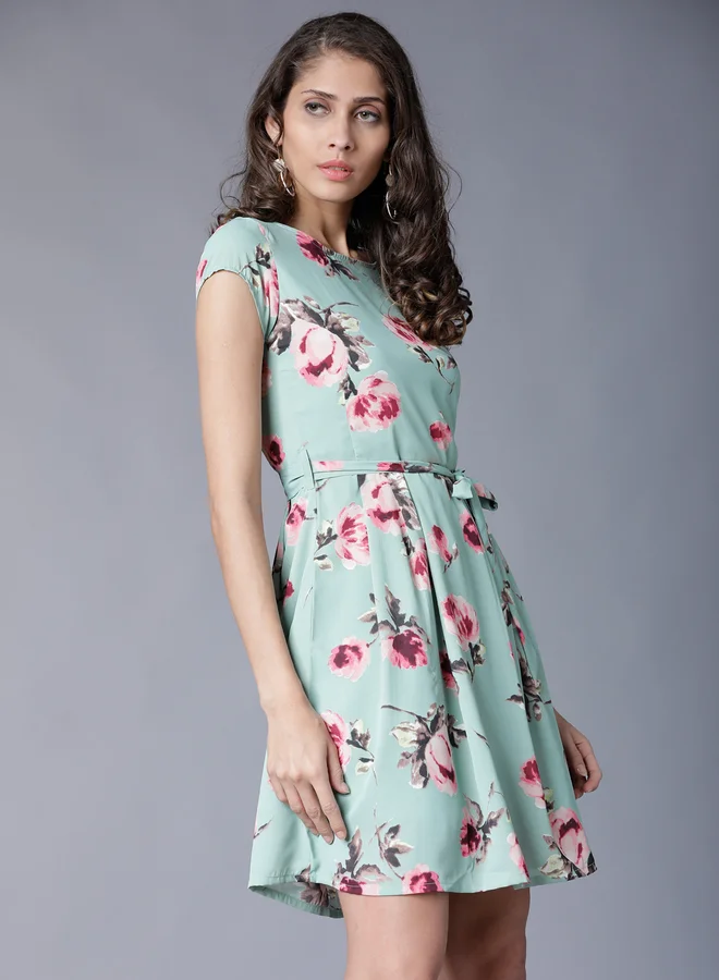 Tokyo Talkies Tokyo Talkies All-Over Floral Print Round Neck Mini Dress