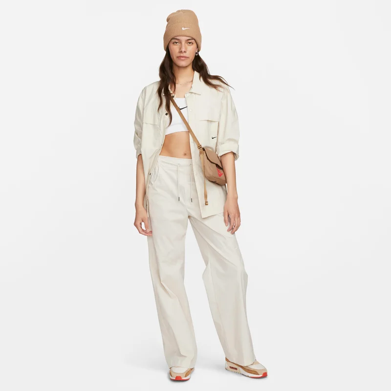 Nike Women's Sportswear Essentials High-Rise Trousers