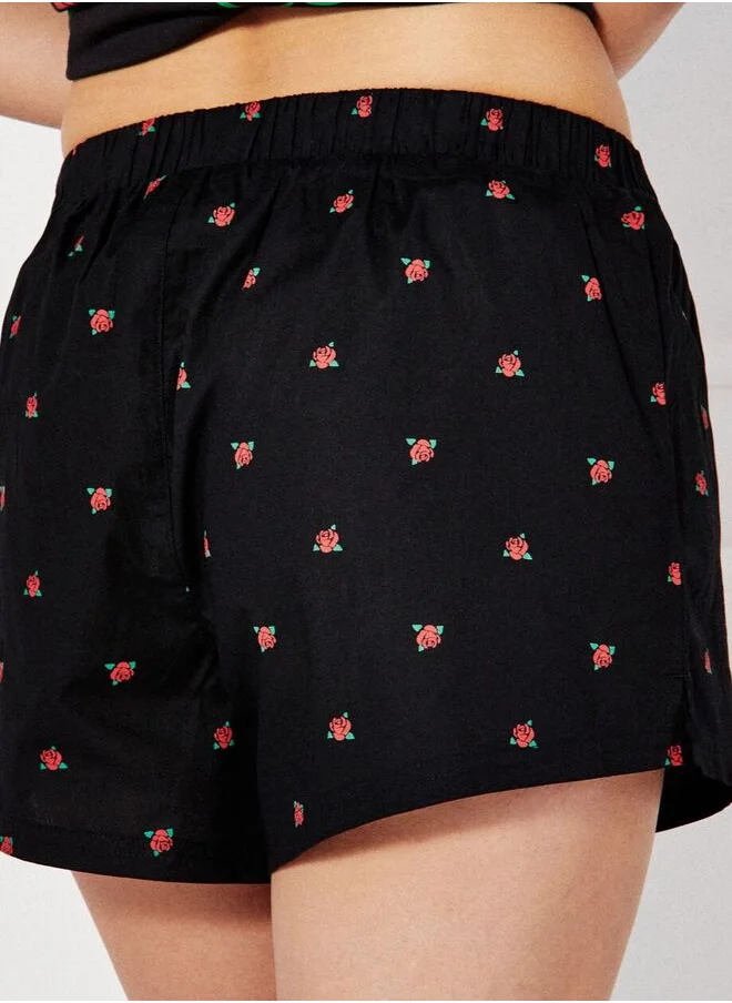 UNDIZ Patterned shorts