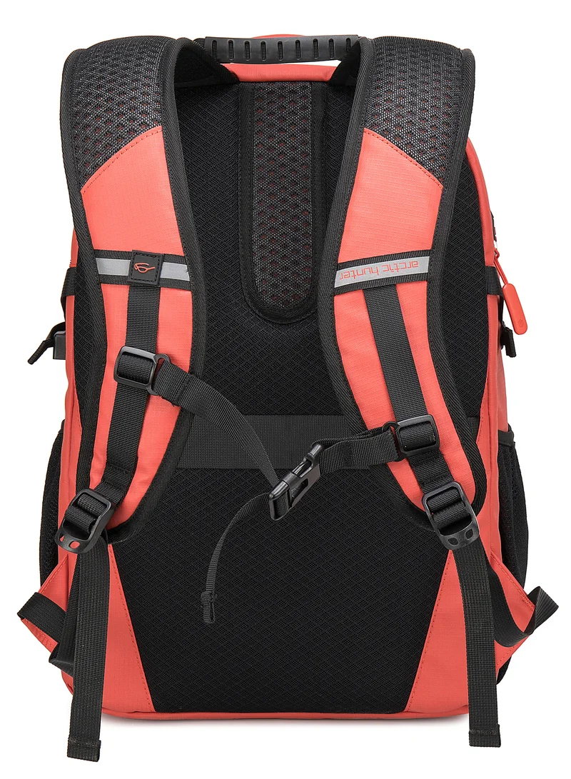 ARCTIC HUNTER Travel Daypack Water Repellant Scratch Resistant 30L Backpack with Built In USB/Headphone Port for Men and Women B00388 Orange