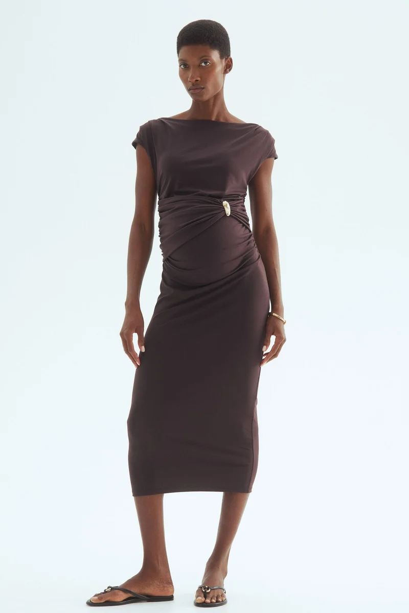 اتش اند ام فستان منسدل من تشكيلة ماما