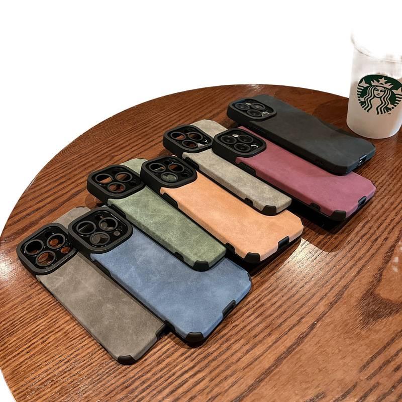 غطاء واقي | مقاوم للصدمات لـ iPhone 12 | أسود | مقاومة بصمات الأصابع | ملمس جلد - Image 2