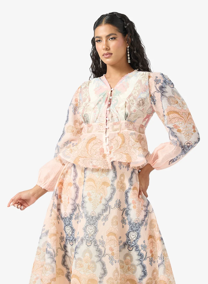 خزانة فستان بطبعة تجريدية