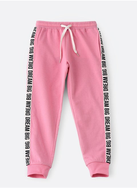 Knit jogger with tape at side seam