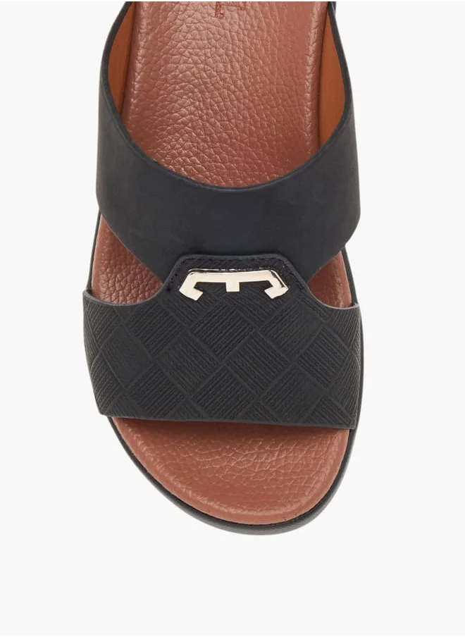 ال بي ال من شو اكسبرس Boys Textured Slip-On Arabic Sandals