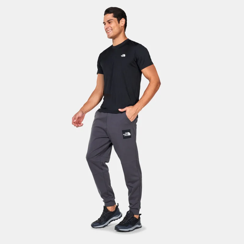 The North Face Black Men's Reaxion Amp T-Shirt for Men | Best Price UAE
