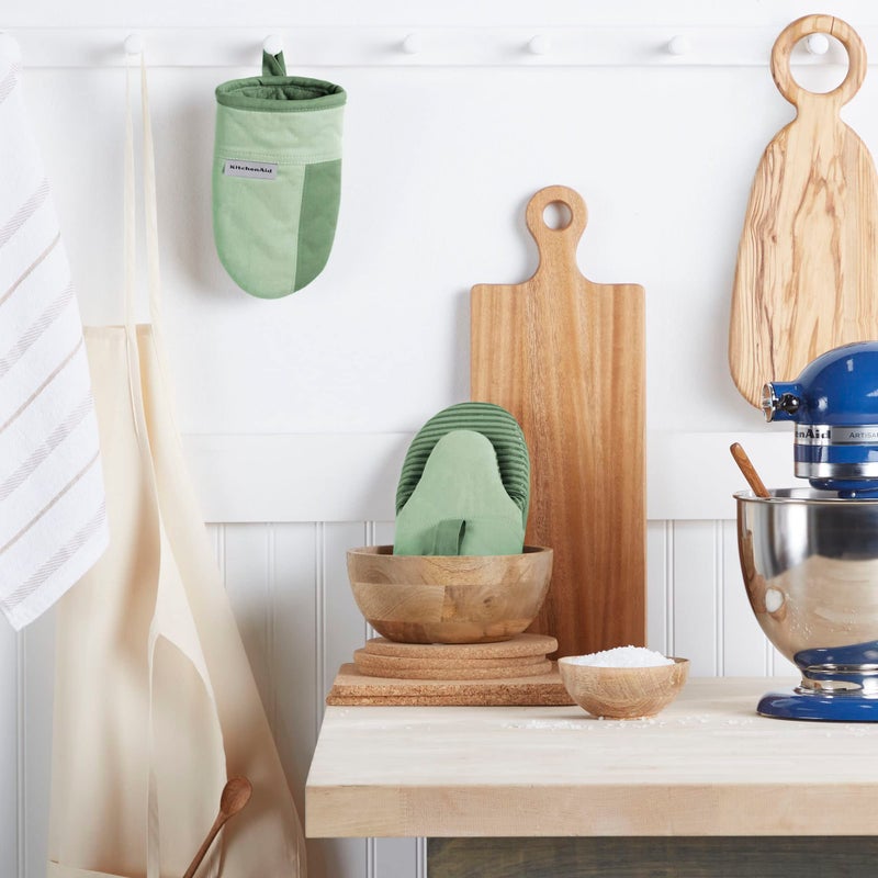 KitchenAid Beacon Two-Tone Non-Slip Mini Oven Mitt Set  Pistachio/Graphite Green  5.5""x8""  2 Piece - Image 2