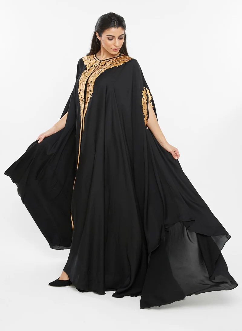 النخبة Black abaya with embroidery