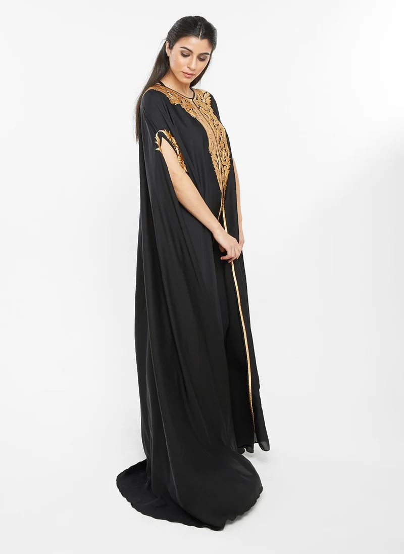 النخبة Black abaya with embroidery