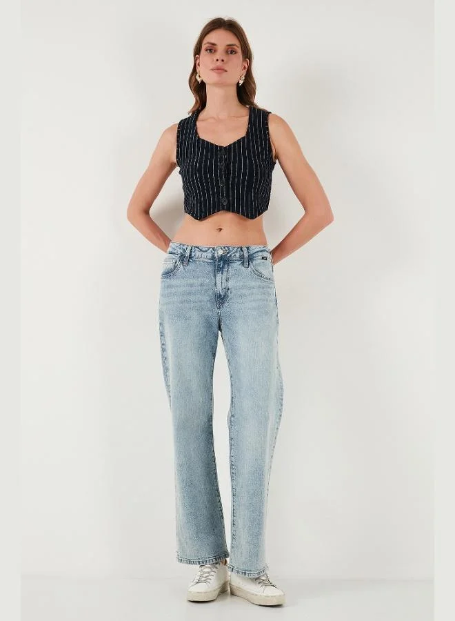 Lela Lela Slim Fit Heart-Neck Buttoned Thick Strappy Crop Vest Women's VEST 5865497