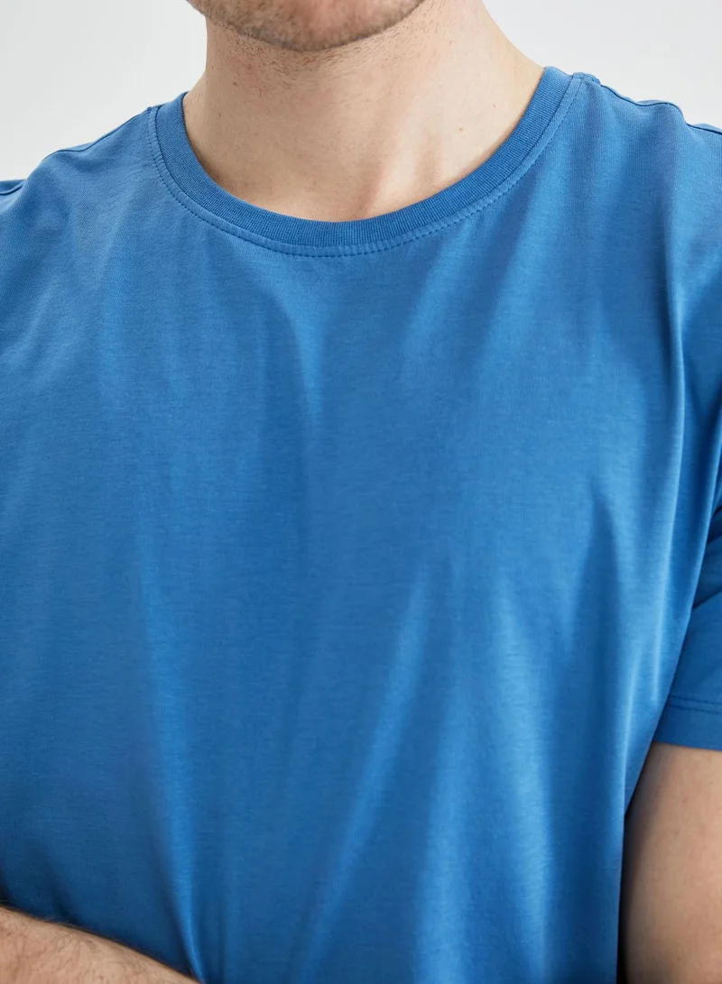 DeFacto  Essential Crew Neck T-Shirt for Men | Best Price UAE