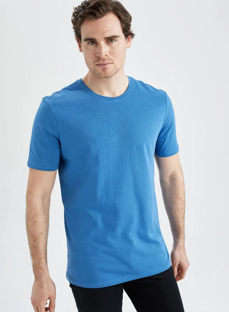 DeFacto  Essential Crew Neck T-Shirt for Men | Best Price UAE