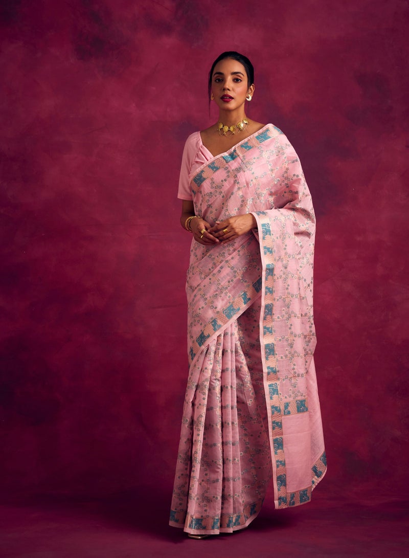 Abhishti Banarasi sakura checks woven zari saree-Sakura pink  - Image 3