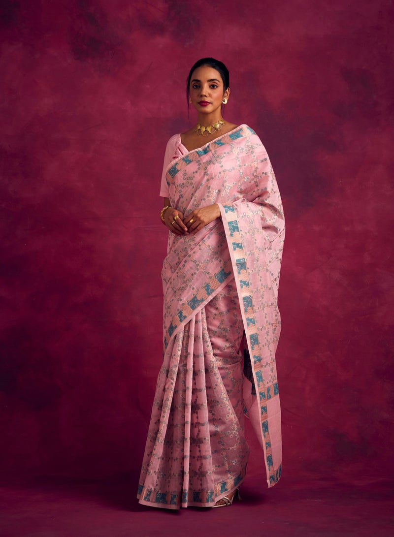 Abhishti Banarasi sakura checks woven zari saree-Sakura pink  - Image 4