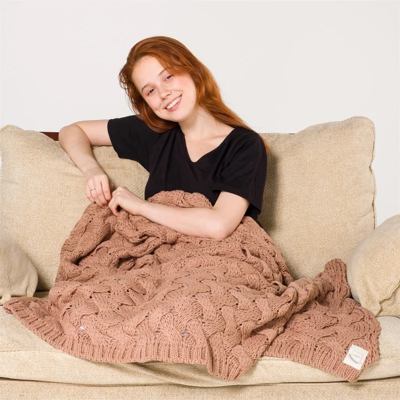 Miespiga Serenita Hair Knitted Knitwear Blanket