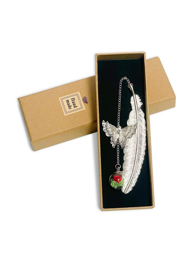 “Perfect gift for reading and nature lovers: handcrafted dragonfly and feather book separator