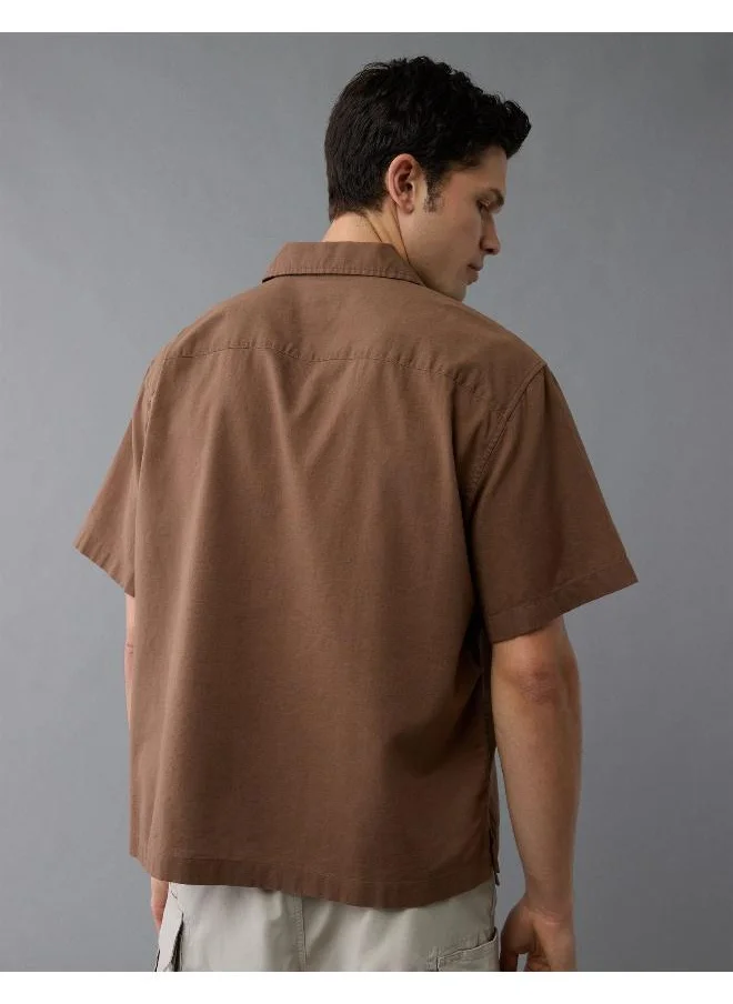 American Eagle An easy, stylish button-up shirt made for kicking back, going out, and everything in between. No pool required!