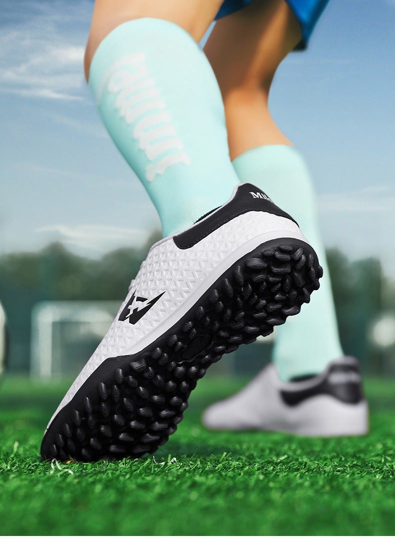 KUYING New Anti Slip Football Shoes  - Image 3