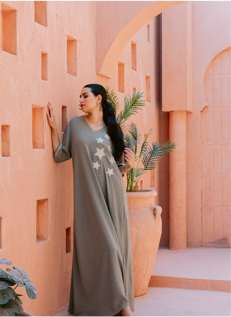Soft galabiya with elegant design
