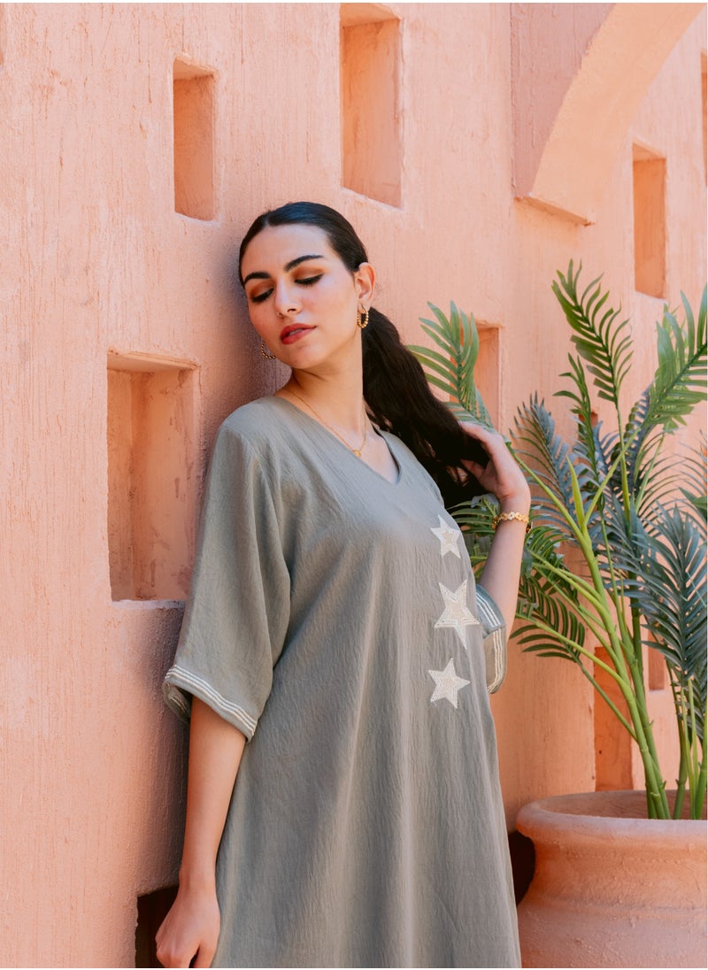 Soft galabiya with elegant design