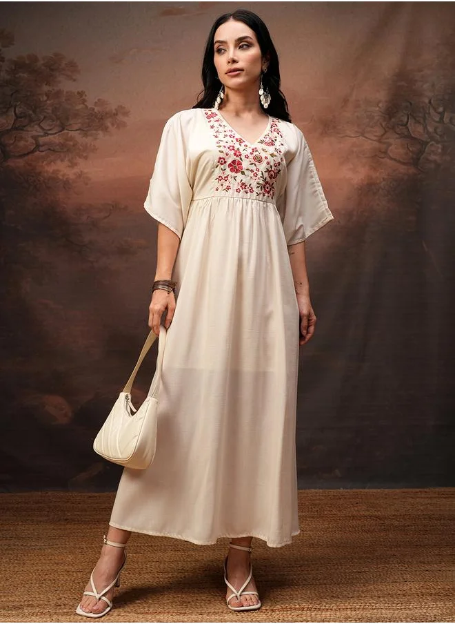 فيشود Vishudh Women Embroidered V Neck A-Line Maxi Dress