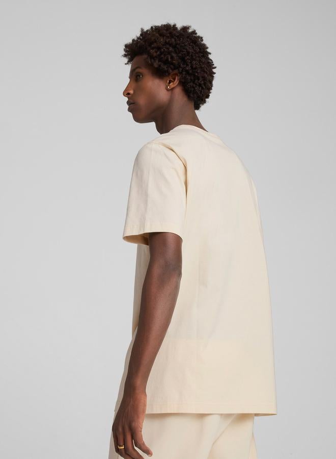 PUMA تي شيرت دائري العنق بطباعة الشعار الأساسية - Image 3