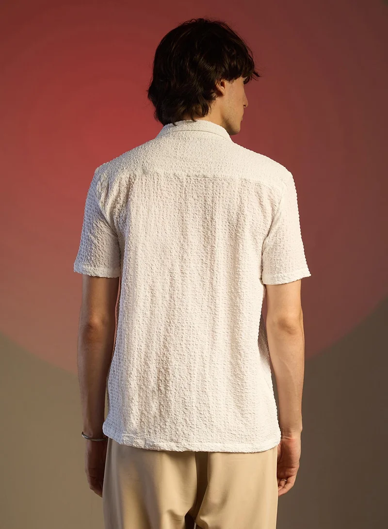 كامبوس سوترا Men's Chalk White Cubic-Seersucker Shirt