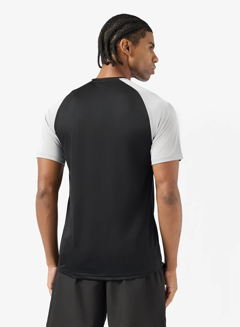 فورورد تيشيرت رجالي كاجوال