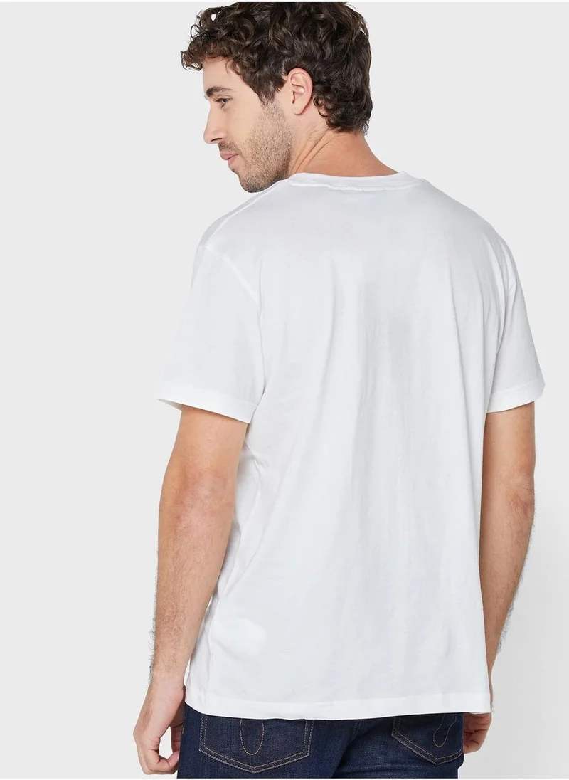 GANT Slogan Crew Neck T-Shirt