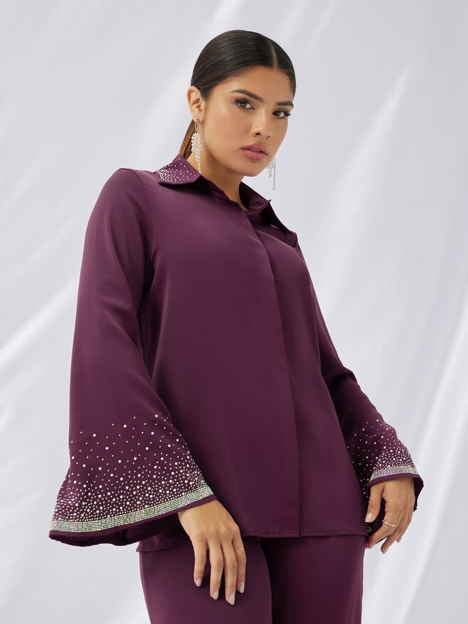 ستايلي طقم بلوزة بحزام مزخرف وبنطلون مستقيم - Image 2