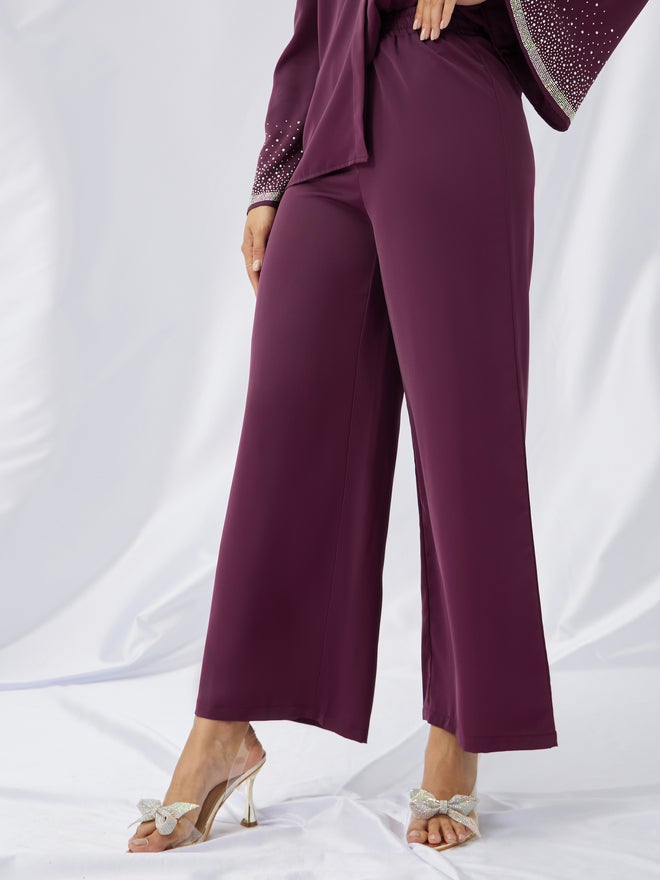 ستايلي طقم بلوزة بحزام مزخرف وبنطلون مستقيم - Image 5