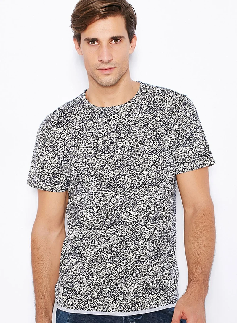 Native Youth Daisy Print T-Shirt