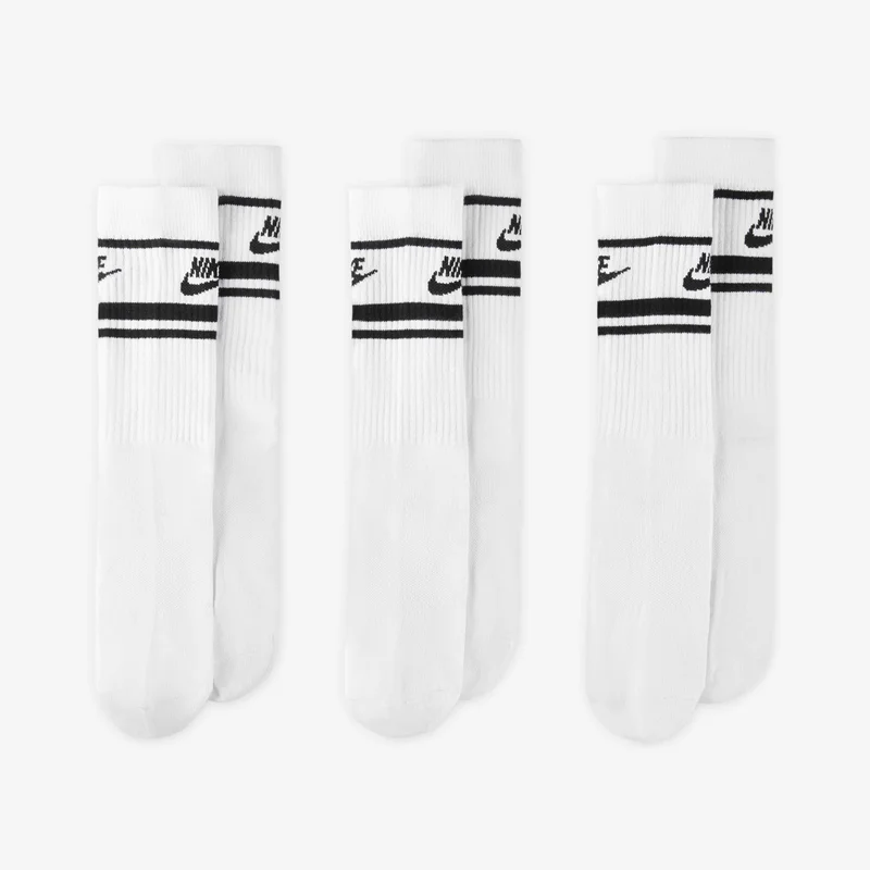 Nike Sportswear Everyday Essential Socks