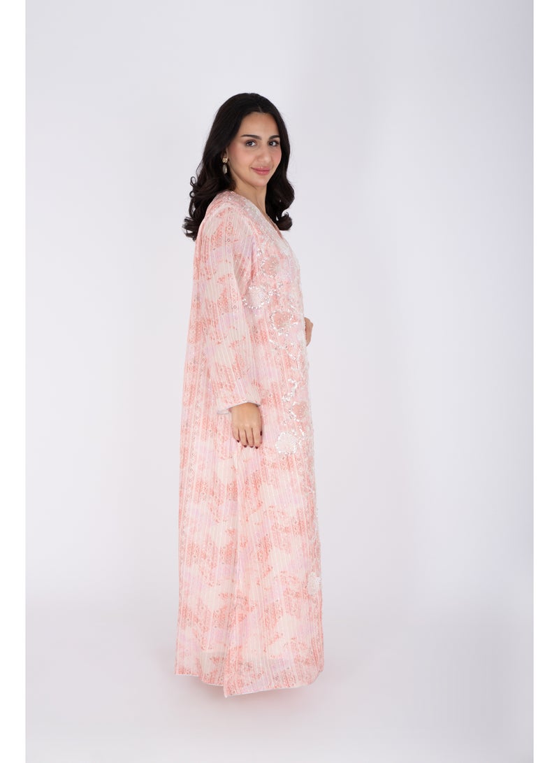 اكسا جلابية مطرزة بالكريستال بتصميم هندسي - Image 3