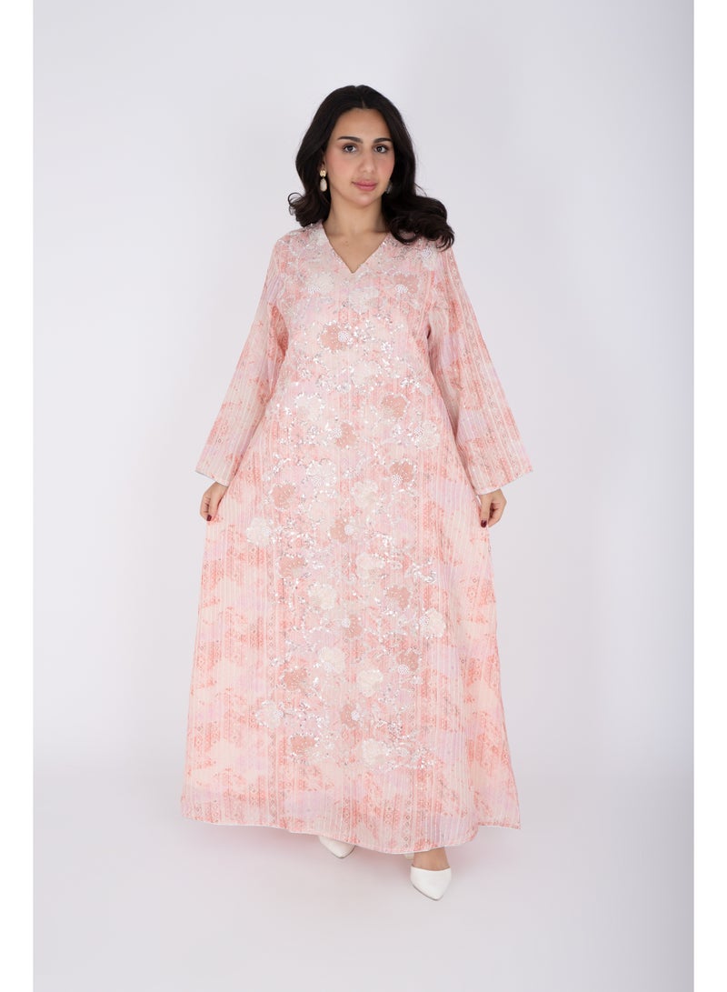 اكسا جلابية مطرزة بالكريستال بتصميم هندسي - Image 5