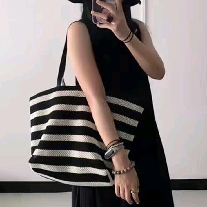 Niche Striped Hollow Woven Bag Cowhide Large Bag Women'S Large Capacity Tote Bag Portable Shoulder Underarm Bag Beach Bag - Image 3