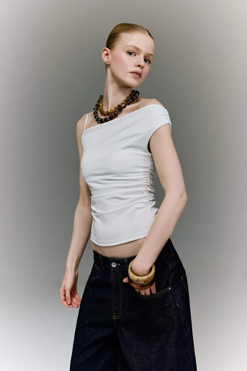ديفاكتو Slim Fit One Shoulder Tank Top