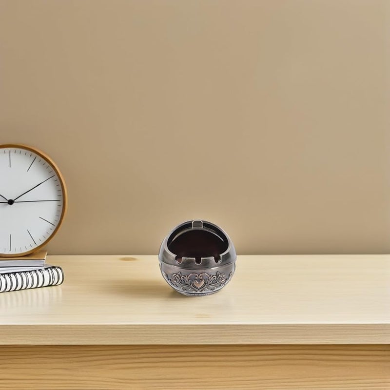 صينية سجائر معدنية مستديرة قديمة مع غطاء محمولة للاستخدام الداخلي والخارجي في الفناء - Image 5