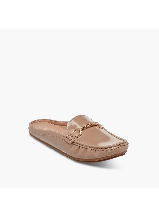 لو كونفورت شباشب نسائية سهلة الارتداء بلمسة معدنية