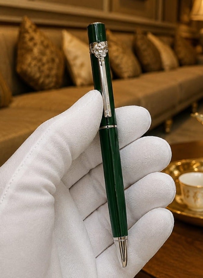A new Panther-themed ballpoint pen, the latest model.