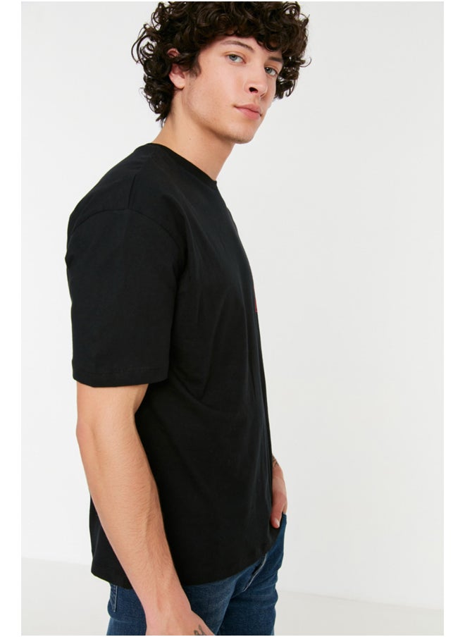 trendyol - Black Men's Relaxed/Casual Cut Crew Neck Text Printed  T-Shirt - Image 1