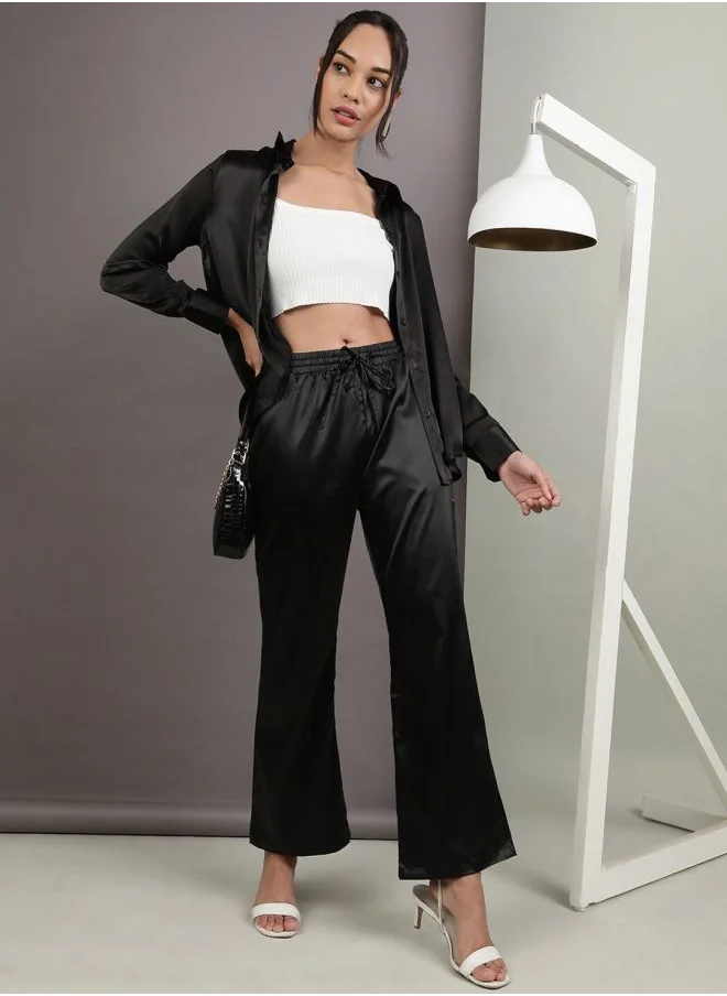 مرفوعة Women Flared Solid High-Rise  Pants