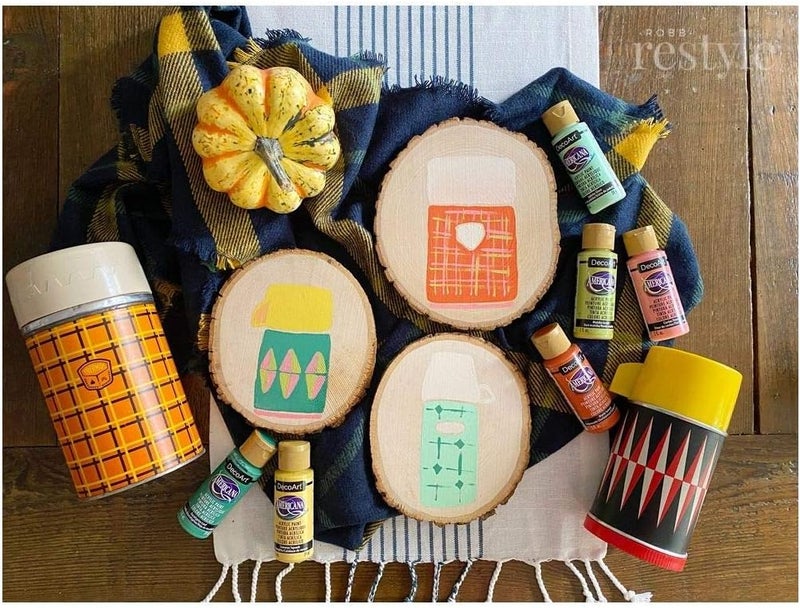 DecoArt AMERICANA Acrylic Paint - 2 Fl Oz in Ebony Black - Image 4