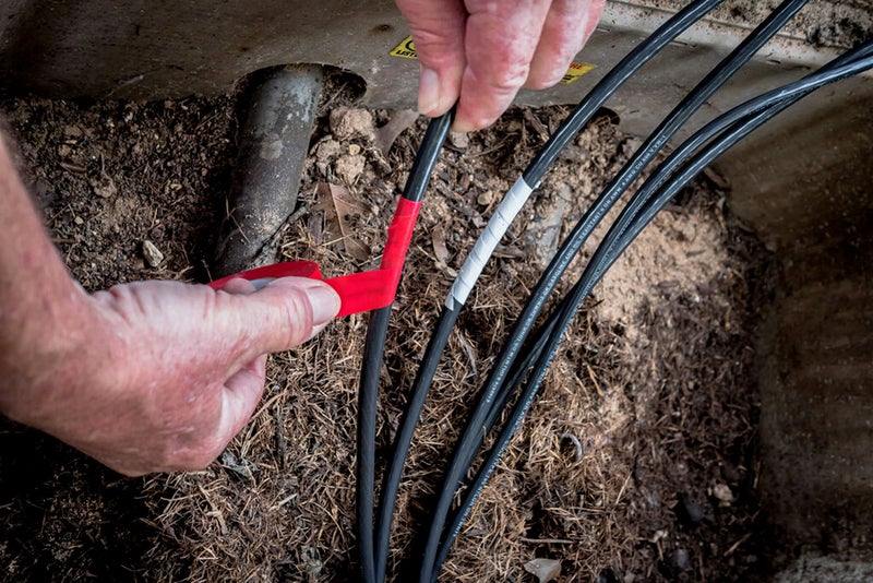 3M Temflex Multi-Purpose Vinyl Electrical Tape 165, Red, 3/4 in x 60 ft (19 mm x 18 m), 10 Roll Pack - Image 4