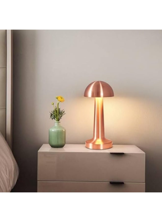 أباجورة معدن جولد – إضاءة LED تاتش بثلاثة مستويات – شحن USB – تصميم أنيق ومتين T - Image 1