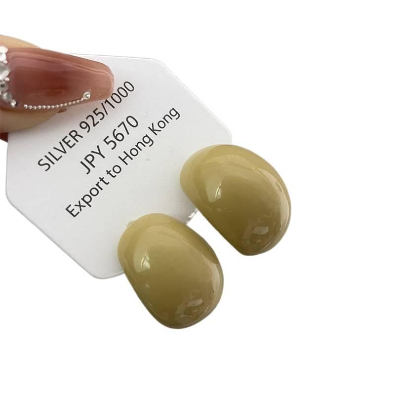 Beige Geometric Pearl Stud Earrings with 925 Sterling Silver Detail Lightweight Daily Wear Jewelry for Women - Image 1