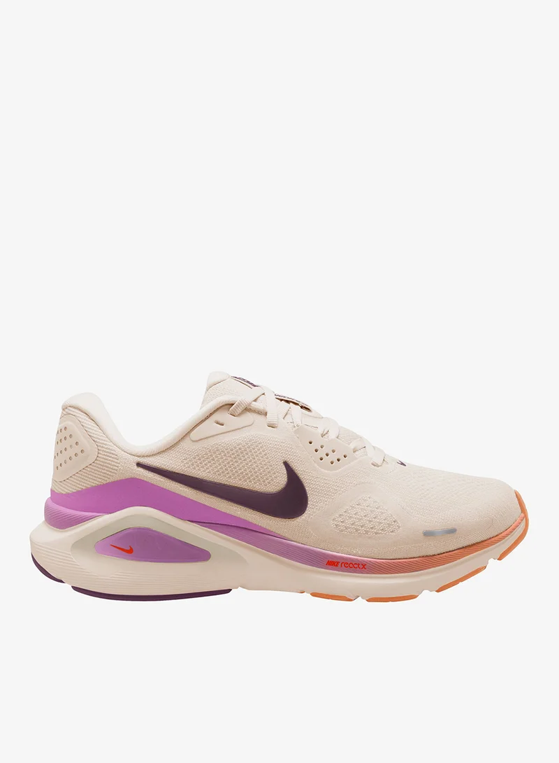 Nike Structure 26