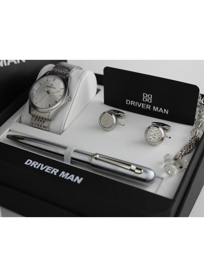 MAN A luxurious four-piece men's watch set