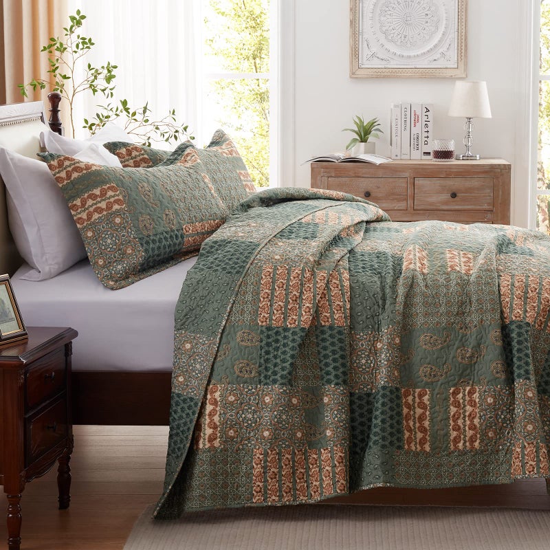 LEAONME Quilt Set King Size 3 Piece Bedspread Lightweight Microfiber Floral Paisley Olive Green, 98x106 Inch - Image 3