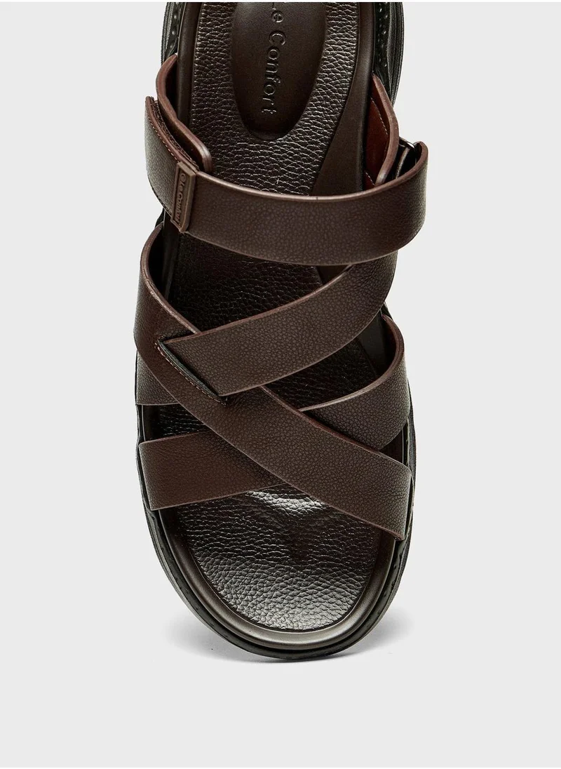 لو كونفورت Casual Cross Strap Sandals